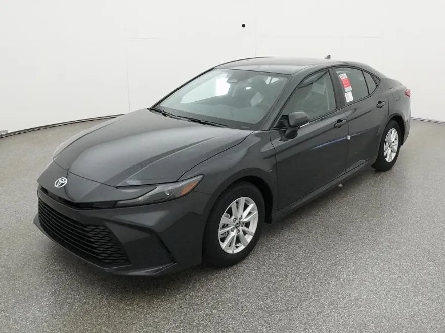 2026 Toyota Camry LE photo 1