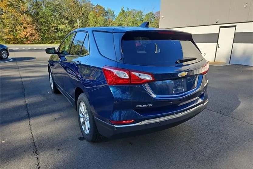 2019 Chevrolet Equinox LT photo 1
