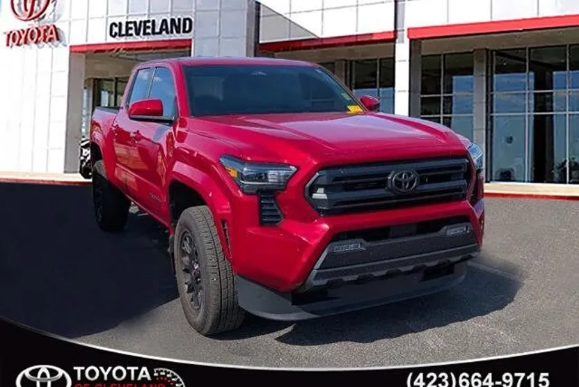 2025 Toyota Tacoma SR5 photo 1