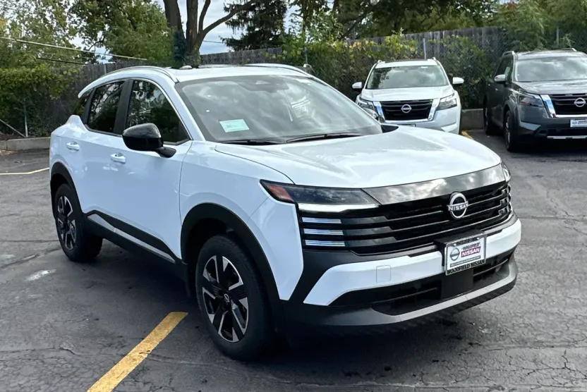 2026 Nissan Kicks SV photo 1