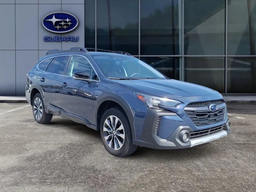 2023 Subaru Outback Limited photo 1