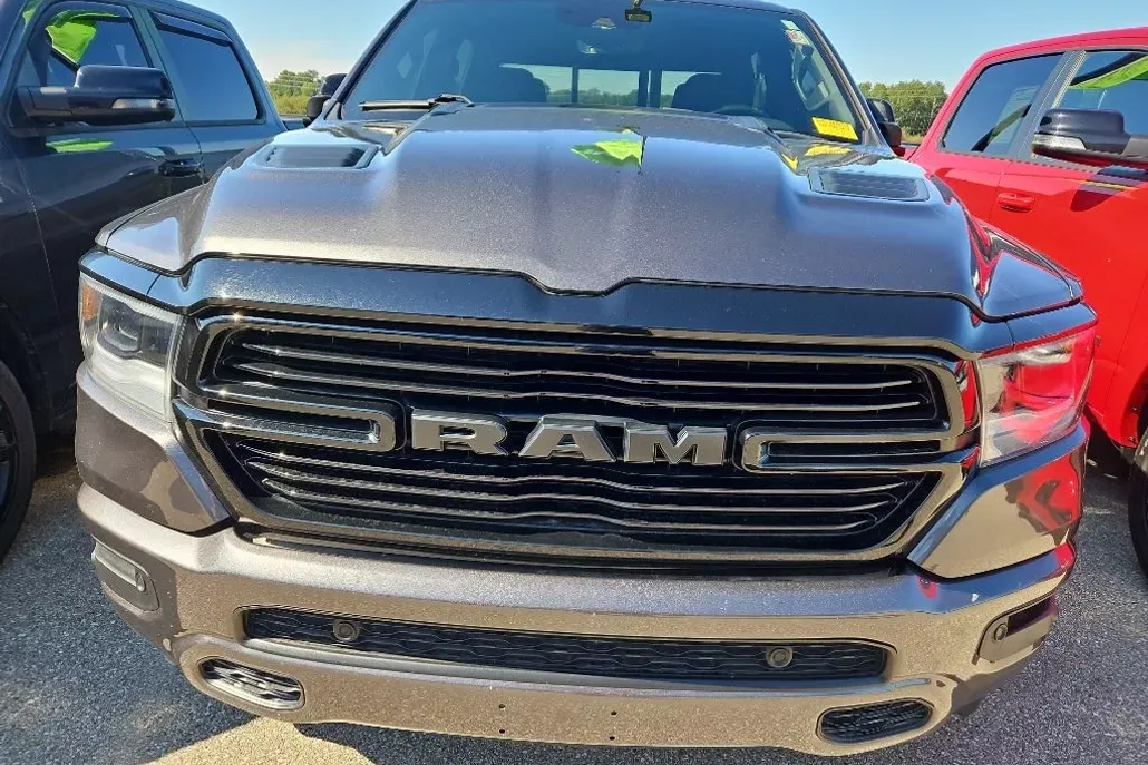 2022 Ram 1500 Laramie photo 1