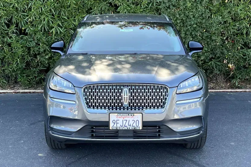 2022 Lincoln Corsair Standard photo 1