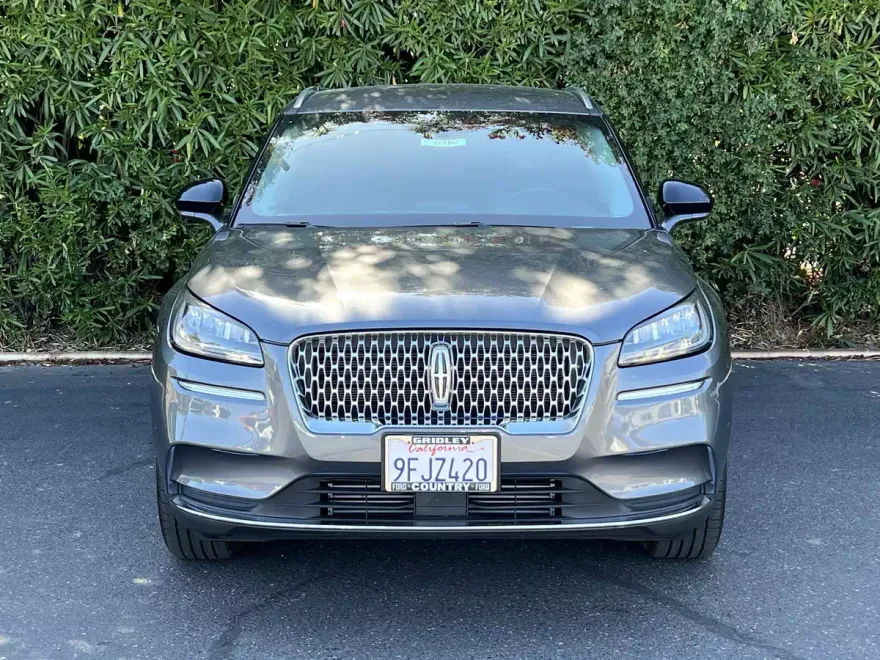 2022 Lincoln Corsair Standard photo 1