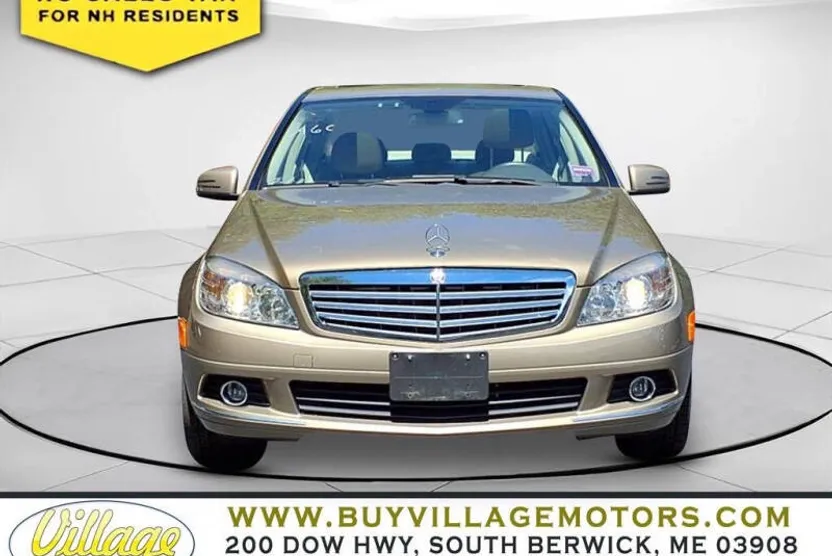 2010 Mercedes Benz C 300 Luxury 4MATIC photo 1