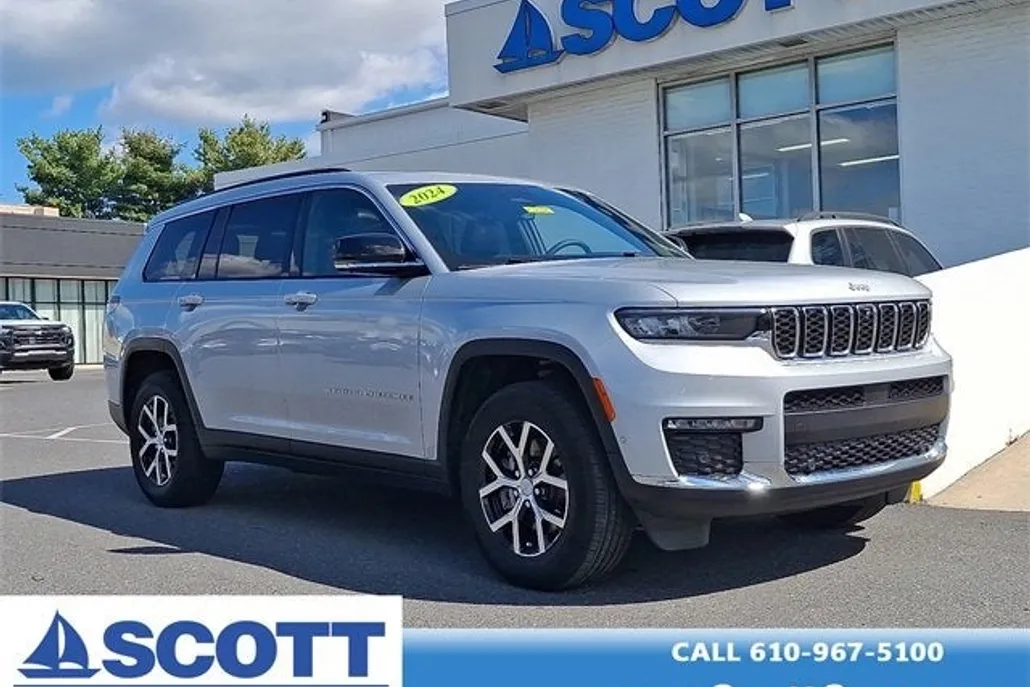 2024 Jeep Grand Cherokee Limited photo 1
