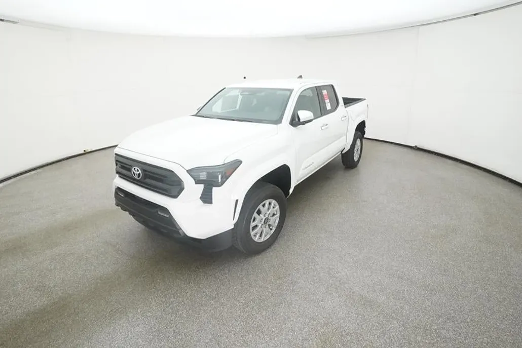 2025 Toyota Tacoma SR5 photo 1