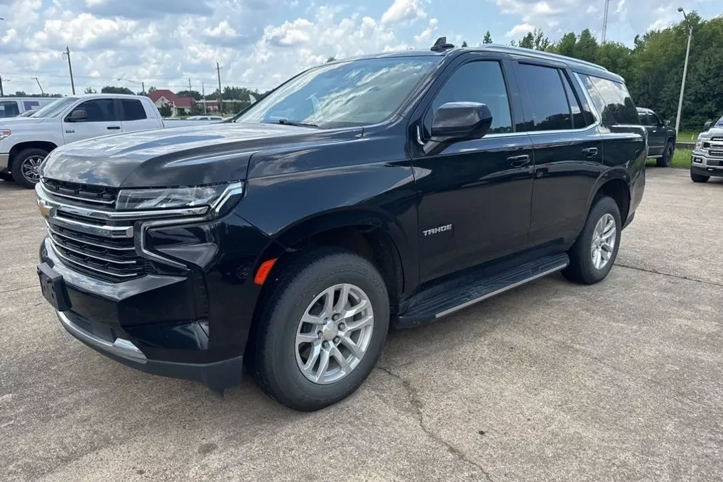 2021 Chevrolet Tahoe LT photo 1