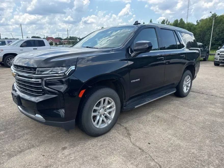 2021 Chevrolet Tahoe LT photo 1