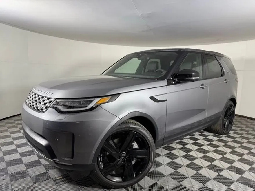 2025 Land Rover Discovery S photo 1