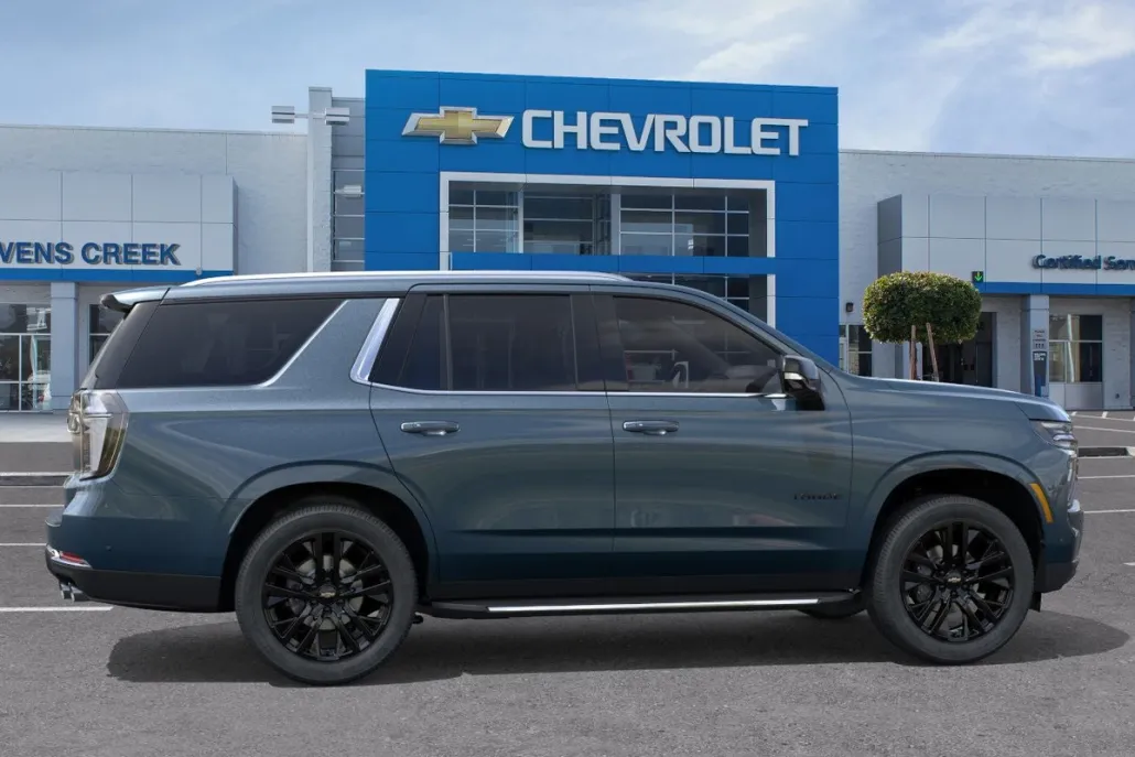 2025 Chevrolet Tahoe Premier photo 1
