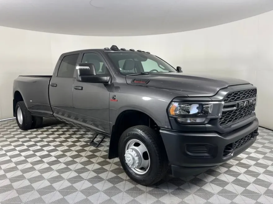 2024 Ram 3500 Tradesman photo 1