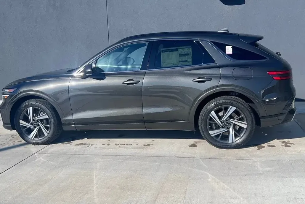 2026 Genesis GV70 3.5T Sport Advanced photo 1