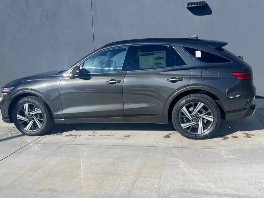 2026 Genesis GV70 3.5T Sport Advanced photo 1