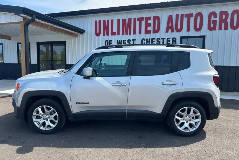 2018 Jeep Renegade Latitude Sport photo 1
