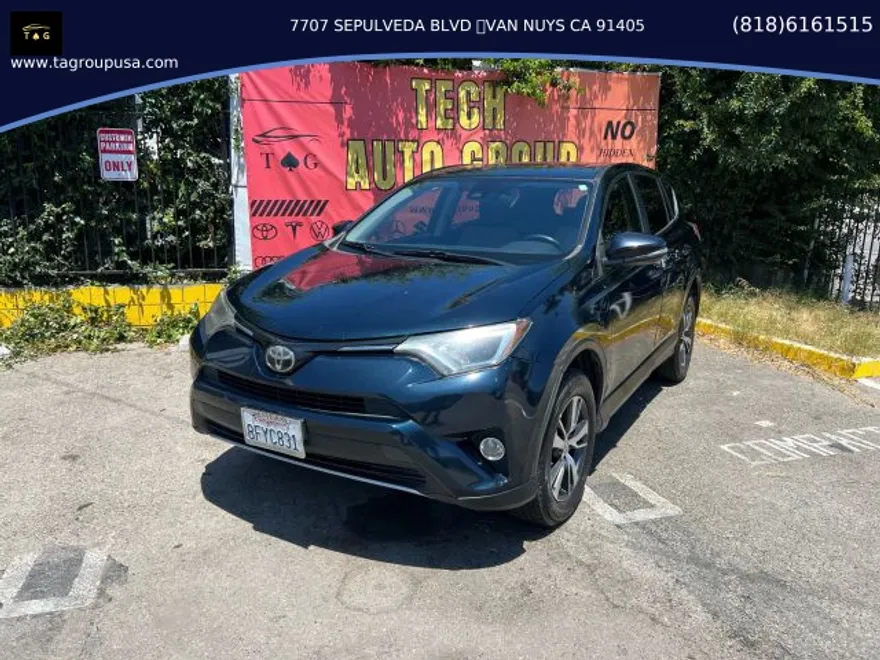 2018 Toyota RAV4 Adventure XLE photo 1