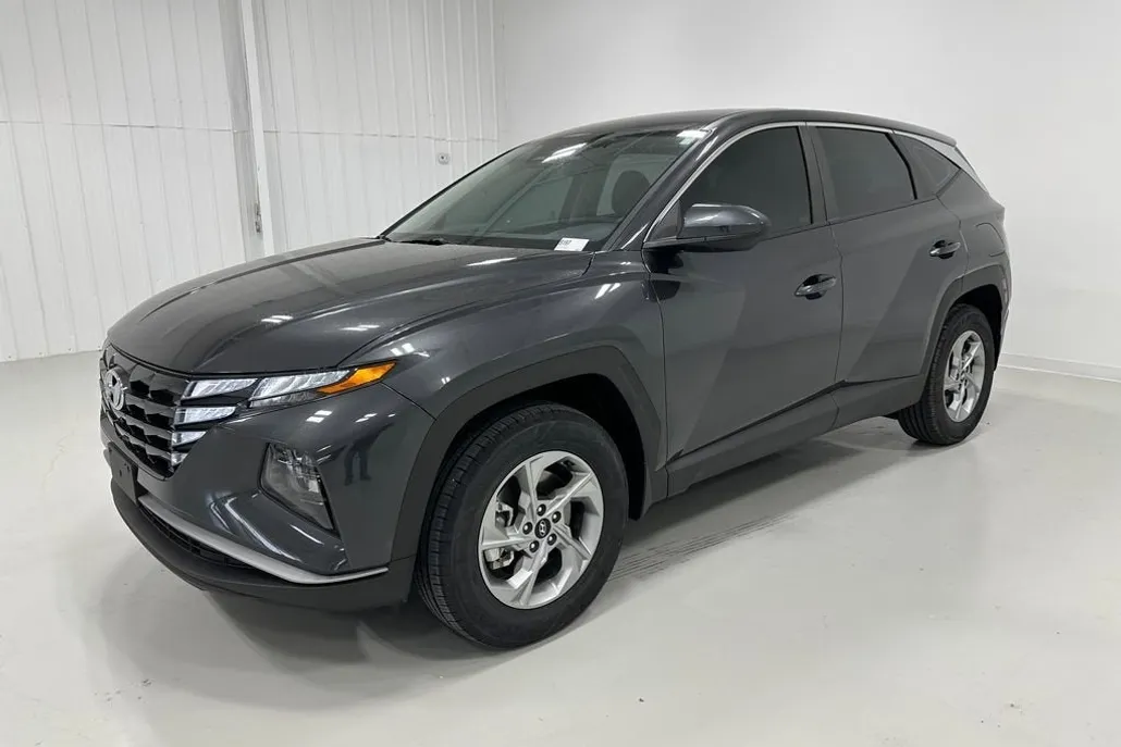 2023 Hyundai Tucson SE photo 1