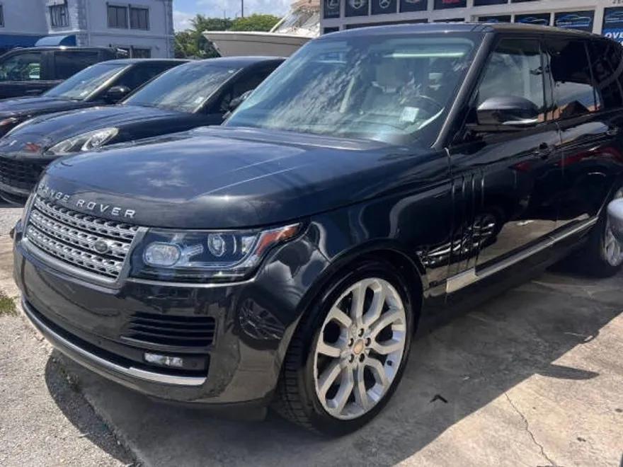 2015 Land Rover Range Rover SuperCharged photo 1