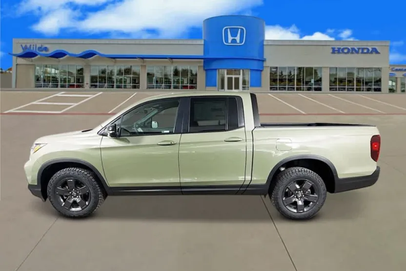 2026 Honda Ridgeline TrailSport photo 1