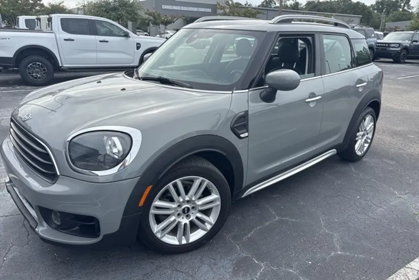 2020 Mini Countryman Signature photo 1