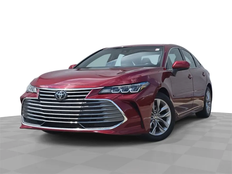 2021 Toyota Avalon XLE photo 1