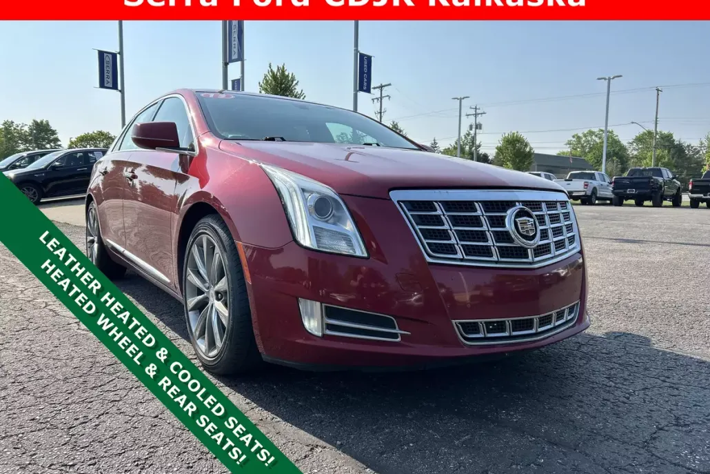 2013 Cadillac XTS Luxury photo 1