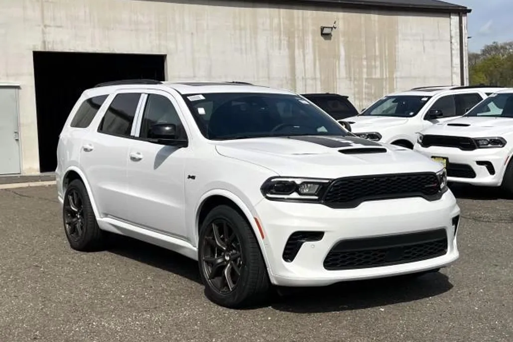 2025 Dodge Durango R/T Plus photo 1