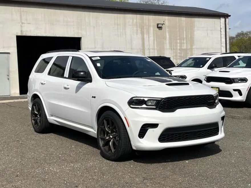 2025 Dodge Durango R/T Plus photo 1