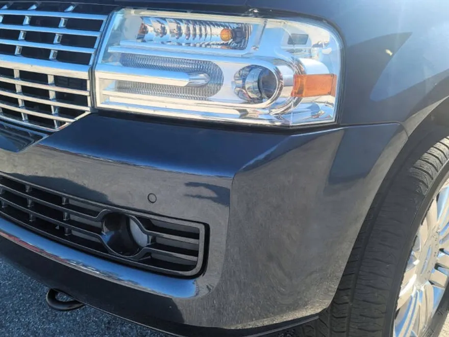2014 Lincoln Navigator L photo 1