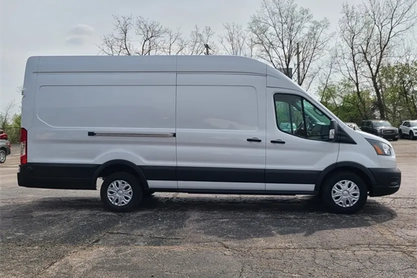 2023 Ford Transit photo 1