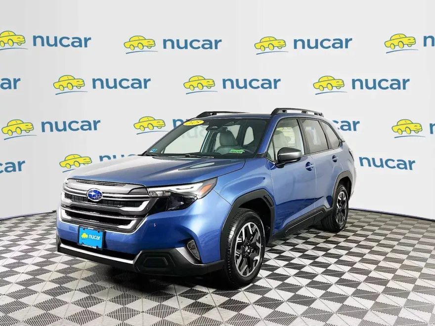 2025 Subaru Forester Premium Base photo 1