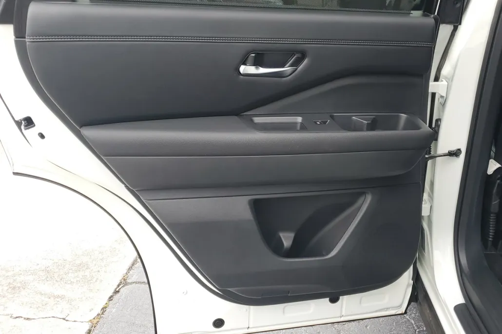 2024 Nissan Pathfinder Platinum photo 1