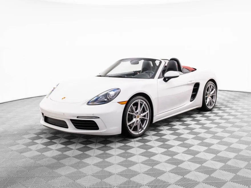 2019 Porsche Boxster photo 1