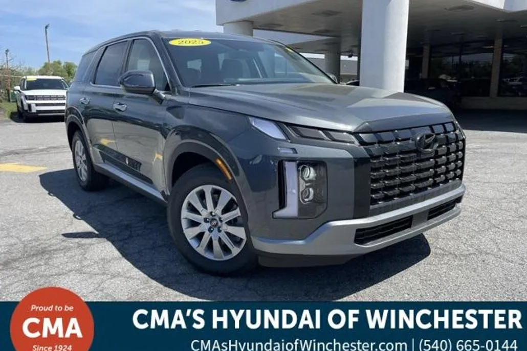 2025 Hyundai Palisade SE photo 1
