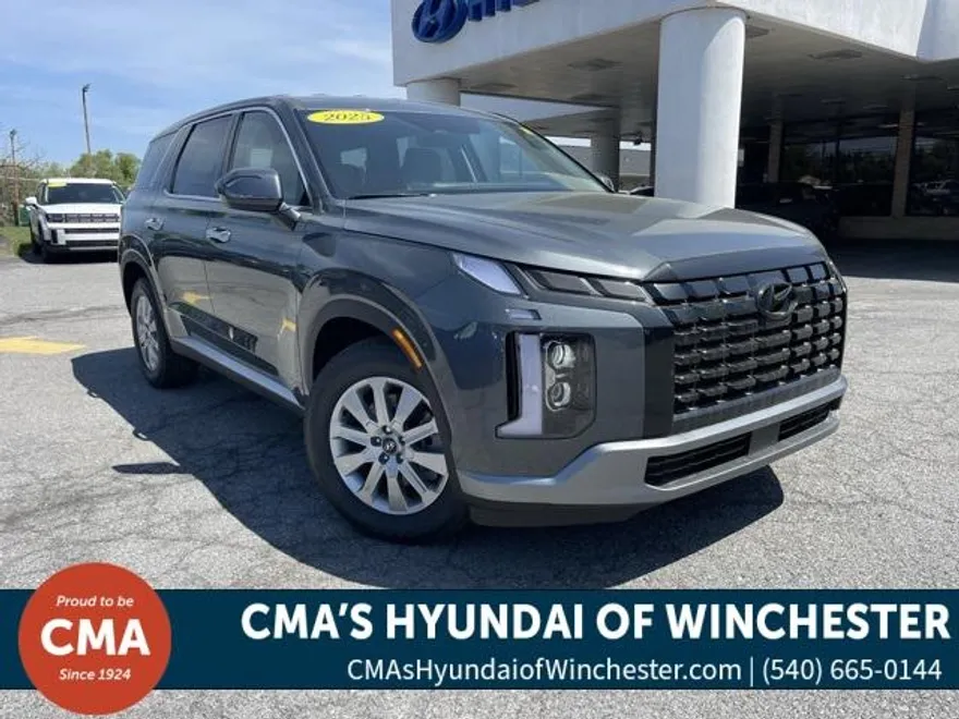 2025 Hyundai Palisade SE photo 1