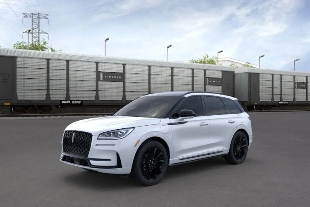 2025 Lincoln Corsair Grand Touring photo 1