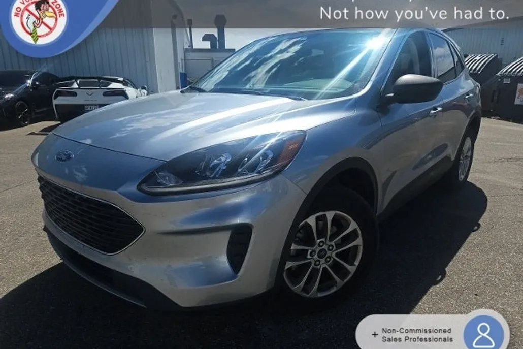 2022 Ford Escape SE photo 1