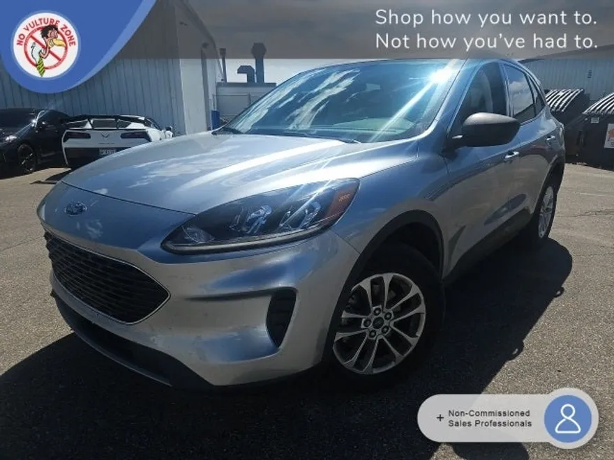 2022 Ford Escape SE photo 1