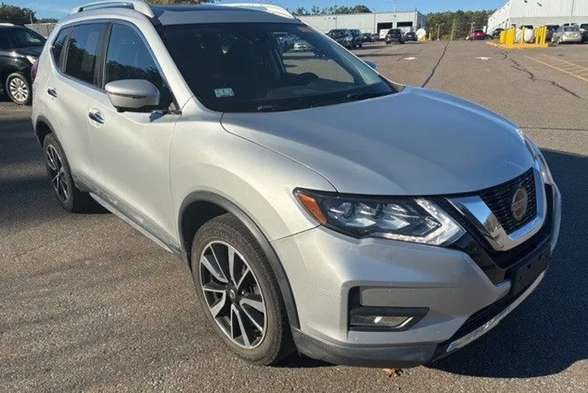2019 Nissan Rogue SL photo 1