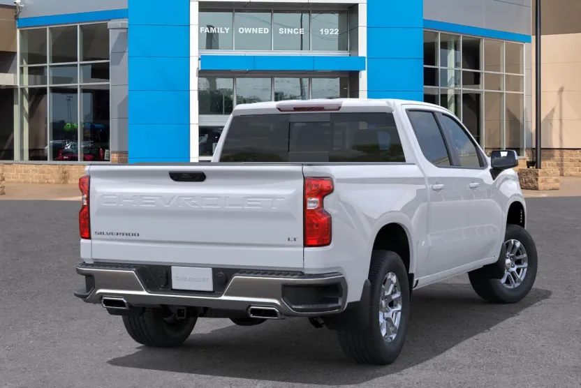 2026 Chevrolet Silverado 1500 LT photo 1