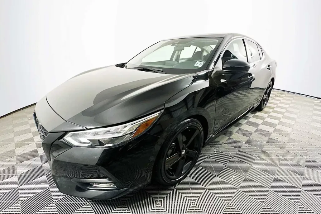 2022 Nissan Sentra SR photo 1