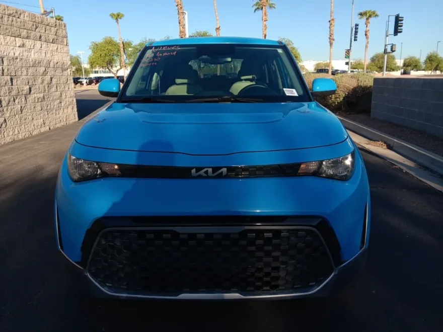 2023 Kia Soul EX photo 1