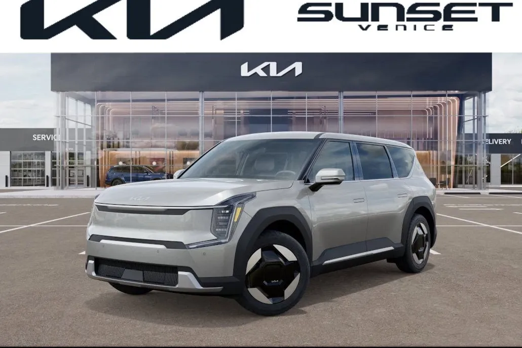 2026 Kia EV9 Light photo 1