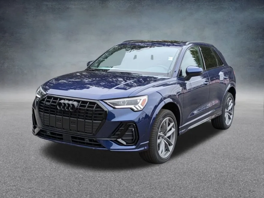 2025 Audi Q3 45 TFSI S line Premium photo 1