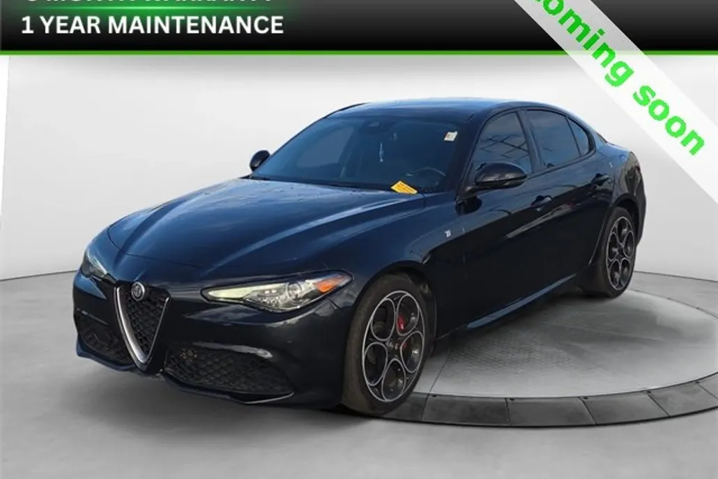 2022 Alfa Romeo Giulia Ti photo 1