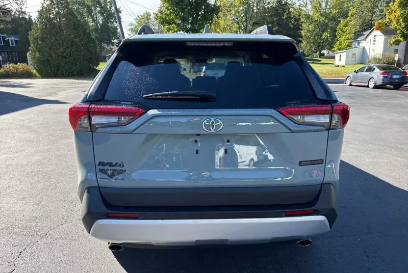 2023 Toyota RAV4 Adventure photo 1