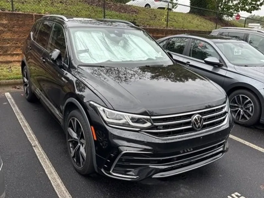 2022 Volkswagen Tiguan SEL Premium R-Line photo 1