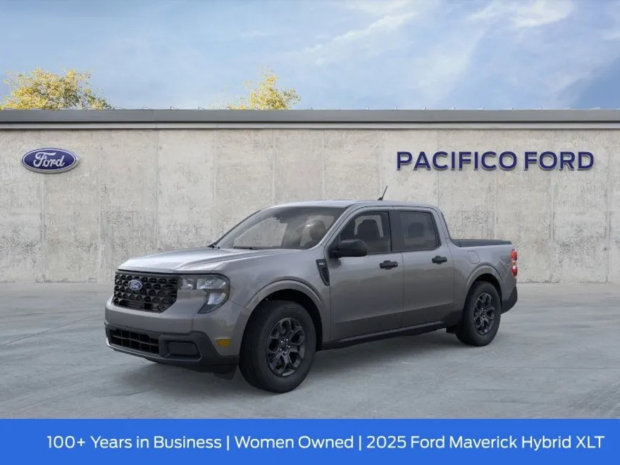 2025 Ford Maverick XLT photo 1