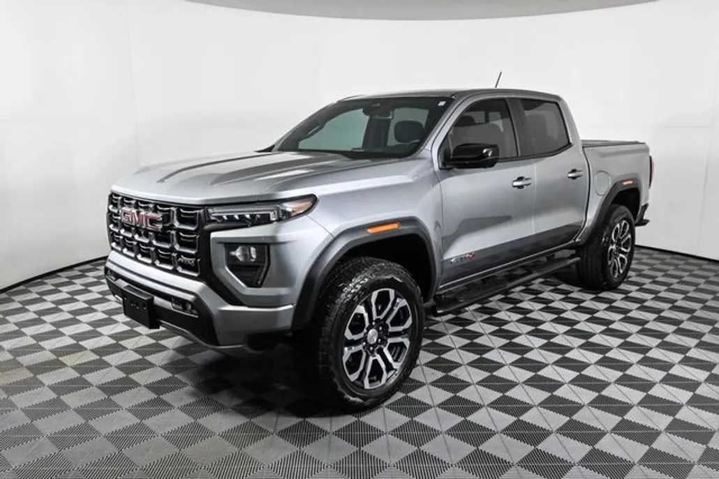 2024 Gmc Canyon AT4 photo 1