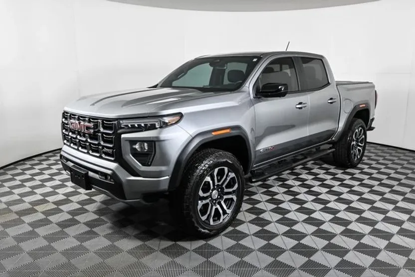 2024 Gmc Canyon AT4 photo 1